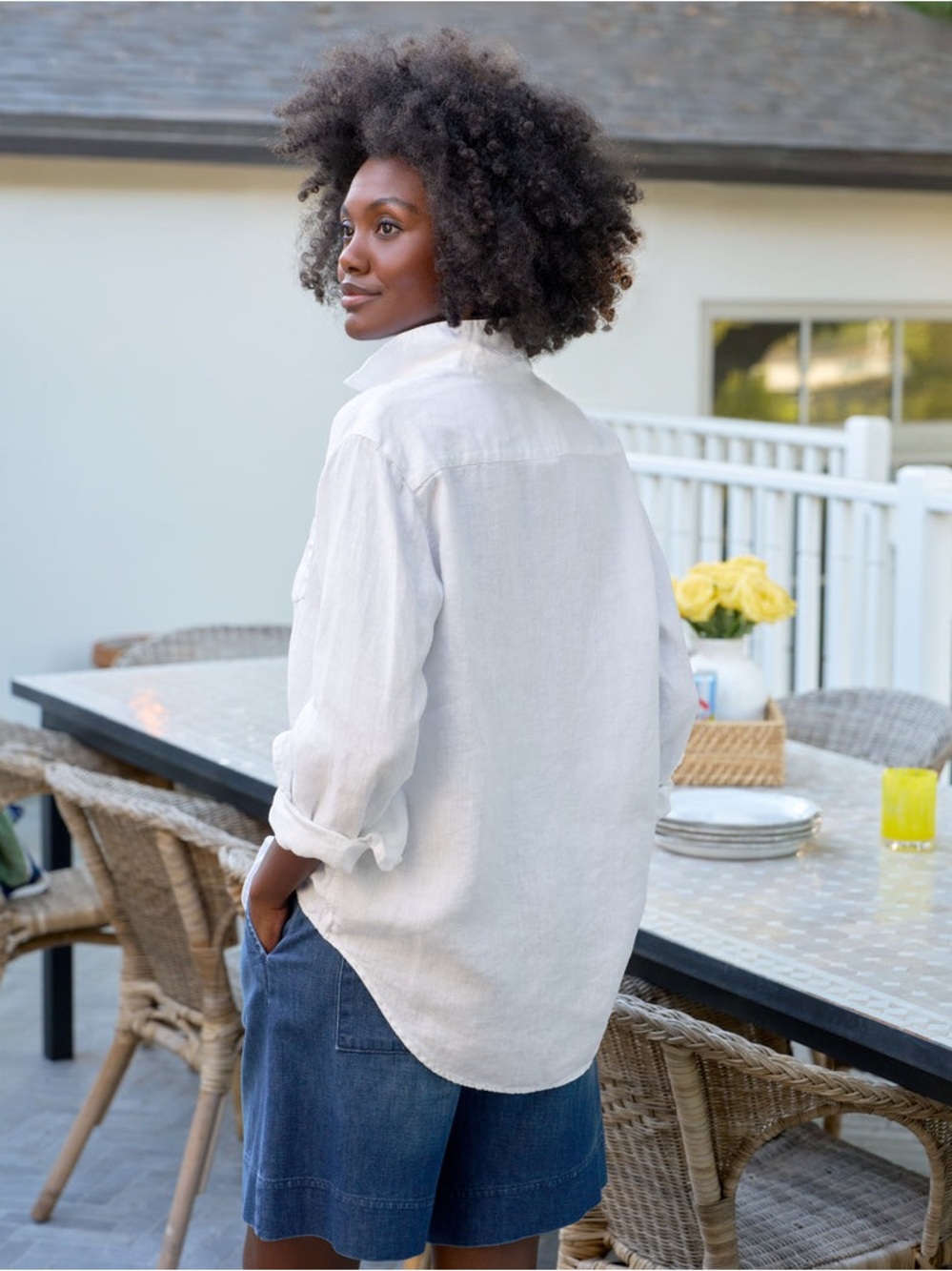 Frank & Eileen “Eileen” White Relaxed Linen Button-Down Shirt - Picture 2 of 6